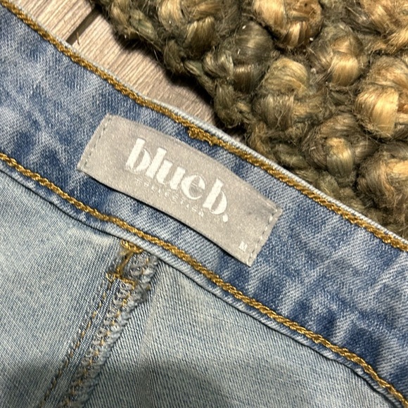 Blue B. Embellished Bling Gems light wash Women's Jeans - Picture 3 of 5